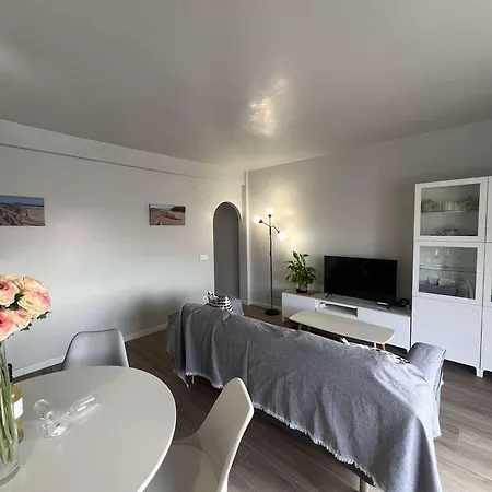 Triple A Location Rents Fast By Better Bookings Apartment Marbella